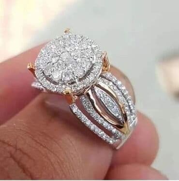 Veličina 7 8 9
Cena 1100 din na lalafo.rs Veličina 7 8 9
Cena 1100 din