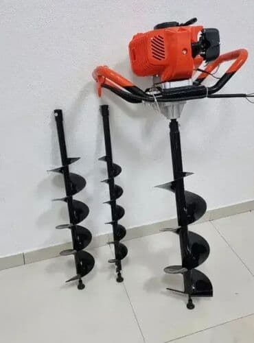 Bušač za Rupe Ruske Proizvodnje – Marka Lesnik Snaga: 6,8 KS Broj na lalafo.rs Bušač za Rupe Ruske Proizvodnje – Marka Lesnik Snaga: 6,8 KS Broj