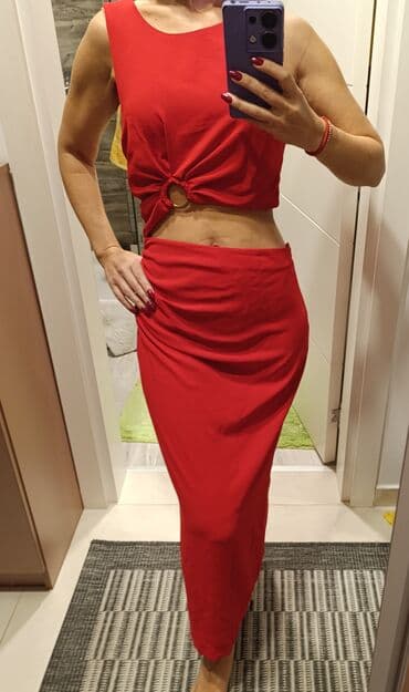 Zara S (EU 36), bоја - Crvena, Večernji, maturski, Top (bez rukava) na lalafo.rs Zara S (EU 36), bоја - Crvena, Večernji, maturski, Top (bez rukava)