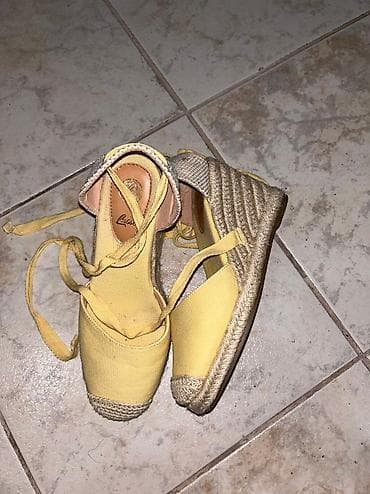 Nosene jednom - 38
Vezuju se na lalafo.rs — 2 Nosene jednom - 38
Vezuju se — 2