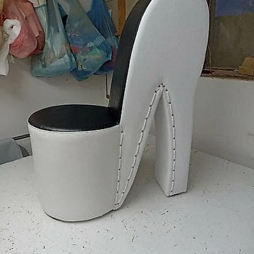 Stilske stolice: Dekorativna stolica u obliku ženske štikle. - Unikatni dizajn: naslon na lalafo.rs — 3 Stilske stolice: Dekorativna stolica u obliku ženske štikle. - Unikatni dizajn: naslon — 3