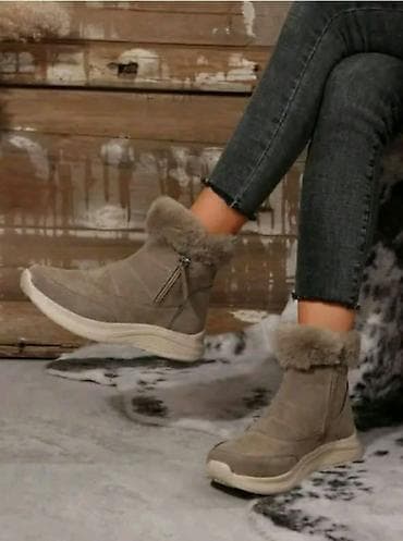 Zimske ženske čizme – tople, udobne i praktične - Model: gležnjače sa na lalafo.rs — 2 Zimske ženske čizme – tople, udobne i praktične - Model: gležnjače sa — 2