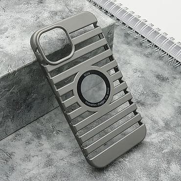 Futrola LINES LOGO CUT za iPhone 14 (6.1) siva. Kataloški broj na lalafo.rs — 1 Futrola LINES LOGO CUT za iPhone 14 (6.1) siva. Kataloški broj — 1