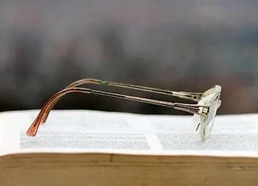 Vintage, transparentni dioptrijski ram. Predivan, dizajnerski na lalafo.rs — 5 Vintage, transparentni dioptrijski ram. Predivan, dizajnerski — 5