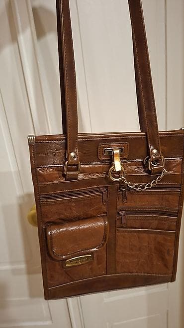 Marc Chantal ženska torba preko ramena 90te,Vintage. - Materijal na lalafo.rs — 5 Marc Chantal ženska torba preko ramena 90te,Vintage. - Materijal — 5