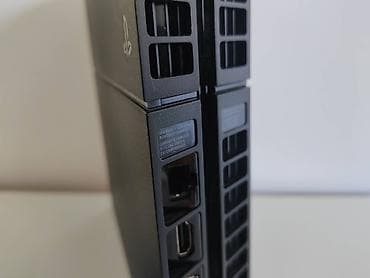 Sony PS4 čipovan 1Tb / FC26 / Red Dead Redemption 2 Konzola Sony na lalafo.rs — 4 Sony PS4 čipovan 1Tb / FC26 / Red Dead Redemption 2 Konzola Sony — 4