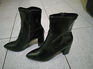 Ženske čizme do članaka – lak crna koža/eko koža, špicast vrh, blok na lalafo.rs Ženske čizme do članaka – lak crna koža/eko koža, špicast vrh, blok