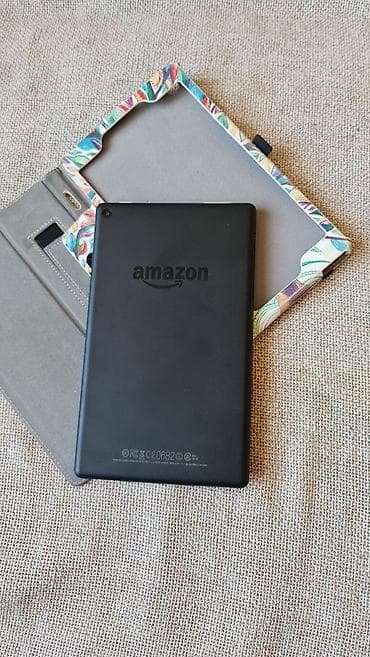 Amazon Fire tablet sa futrolom-stojem - Ekran oko 7 inča (format na lalafo.rs — 7 Amazon Fire tablet sa futrolom-stojem - Ekran oko 7 inča (format — 7