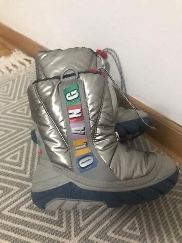 Olang Cizmice za zimu, nepromocive 27-28 velicina dvobroj Cizmice na lalafo.rs — 1 Olang Cizmice za zimu, nepromocive 27-28 velicina dvobroj Cizmice — 1