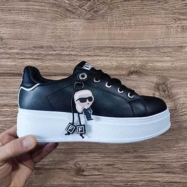 Karl lagerfeld 🤍 2025
(36-41)
promotivna cena: 🎀 at lalafo.rs — 1 Karl lagerfeld 🤍 2025
(36-41)
promotivna cena: 🎀 — 1
