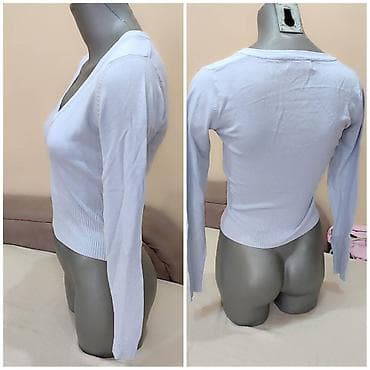 kom sa etiketom: Ženski džemper Andra Fashion - Boja: svetlosiva - Model: strukirani at lalafo.rs — 2 kom sa etiketom: Ženski džemper Andra Fashion - Boja: svetlosiva - Model: strukirani — 2