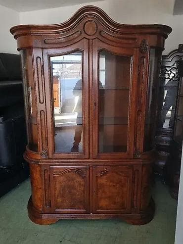 Stilske vitrine: Prelepa vitrina. Visina 220 cm Sirina 160 cm Dubina 45 cm na lalafo.rs — 8 Stilske vitrine: Prelepa vitrina. Visina 220 cm Sirina 160 cm Dubina 45 cm — 8