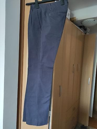 pantalone butiku ali: Ramax pantalone boje sljive, nosene 2 puta, vel. 38 na lalafo.rs — 3 pantalone butiku ali: Ramax pantalone boje sljive, nosene 2 puta, vel. 38 — 3