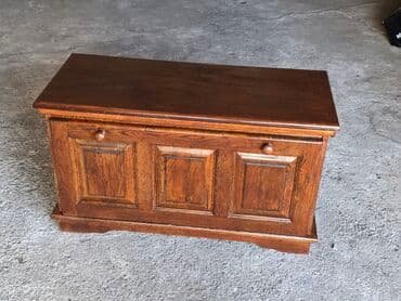 Dressers: Drvena komoda/ormarić za dnevnu sobu ili hodnik - Materijal: puno at lalafo.rs — 3 Dressers: Drvena komoda/ormarić za dnevnu sobu ili hodnik - Materijal: puno — 3