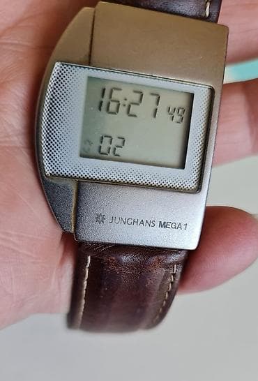 Razni muski satovi koga sta zanima neka.pita svi rade - Model na lalafo.rs — 1 Razni muski satovi koga sta zanima neka.pita svi rade - Model — 1