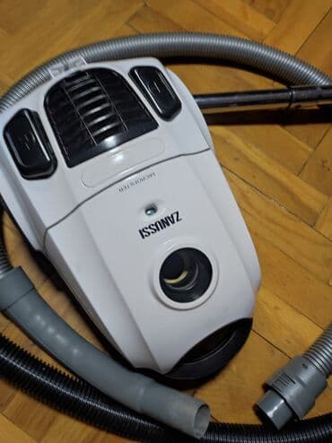 Klasični usisivači: Usisivač Zanussi ZAN2405EL sa kesom - Snaga: 2000 W nominalno (maks na lalafo.rs Klasični usisivači: Usisivač Zanussi ZAN2405EL sa kesom - Snaga: 2000 W nominalno (maks