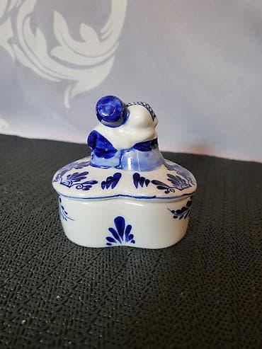 Satula nova vintaz delft holandski,rucno oslikana. Nova holandska na lalafo.rs — 5 Satula nova vintaz delft holandski,rucno oslikana. Nova holandska — 5