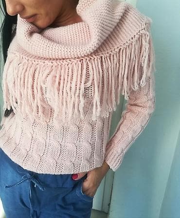 Ženski pleteni džemper u puder roze boji sa dekorativnim resama. - na lalafo.rs — 4 Ženski pleteni džemper u puder roze boji sa dekorativnim resama. - — 4
