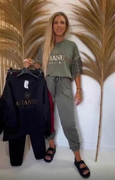 Damski komplet trenerke – Amanu Label - Dvodijelni set: duks širokog na lalafo.rs Damski komplet trenerke – Amanu Label - Dvodijelni set: duks širokog