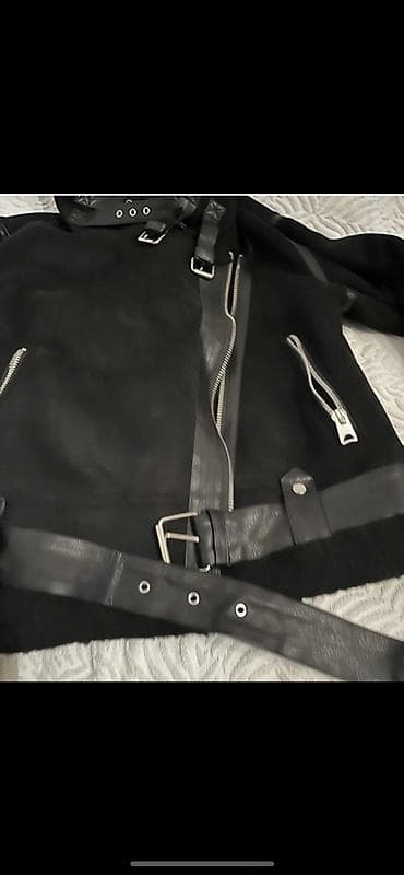 ZARA ženska jakna – crna biker/shearling stilo - Model sa na lalafo.rs — 4 ZARA ženska jakna – crna biker/shearling stilo - Model sa — 4