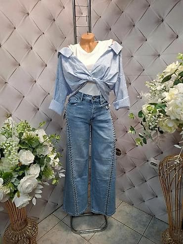 Ženske farmerke širokog kroja sa ukrasnim nitnama i košulja - Model na lalafo.rs Ženske farmerke širokog kroja sa ukrasnim nitnama i košulja - Model