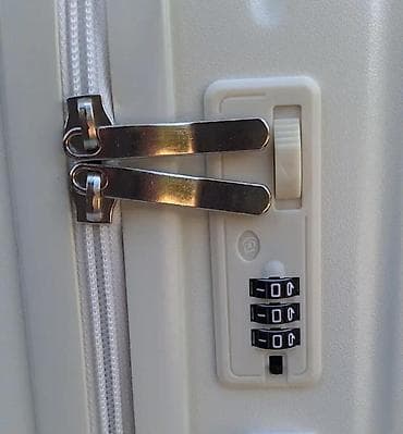 Travel suitcases and bags: Kofer za putovanja sa crtanim motivom - Dizajn: krem kofer sa at lalafo.rs — 6 Travel suitcases and bags: Kofer za putovanja sa crtanim motivom - Dizajn: krem kofer sa — 6