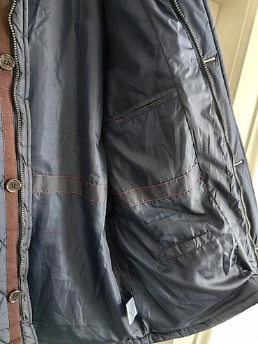 Majice: MarcoDonati muška prošivena jakna, tamnoplave boje - Kroj: klasičan na lalafo.rs — 8 Majice: MarcoDonati muška prošivena jakna, tamnoplave boje - Kroj: klasičan — 8