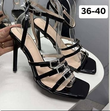Elegantne ženske sandale i salonke – više modela i veličina - Model na lalafo.rs — 1 Elegantne ženske sandale i salonke – više modela i veličina - Model — 1
