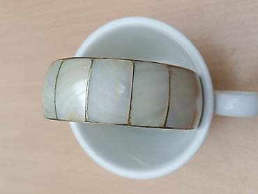 Narukvica SEDEF Narukvica SEDEF u mesingu. prečnik 6,8-7,7 cm at lalafo.rs — 3 Narukvica SEDEF Narukvica SEDEF u mesingu. prečnik 6,8-7,7 cm — 3