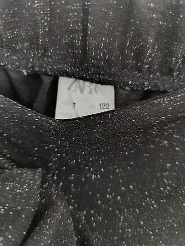 Zara pantalone za devojčice, sive boje sa svetlucavim nitima. Širokog na lalafo.rs — 2 Zara pantalone za devojčice, sive boje sa svetlucavim nitima. Širokog — 2