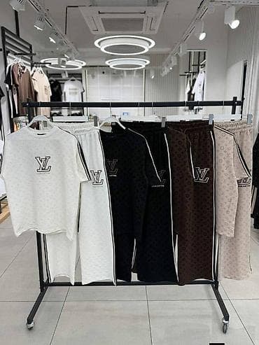 S, m, l, xl
5900
Prva kopija originala na lalafo.rs S, m, l, xl
5900
Prva kopija originala