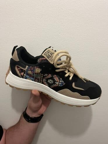 Patike, veličina - 43 na lalafo.rs Patike, veličina - 43