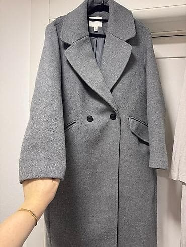 kom sa etiketom: Sivi ženski kaput, klasičnog kroja. - Boja: srednje siva (melanž) - at lalafo.rs — 3 kom sa etiketom: Sivi ženski kaput, klasičnog kroja. - Boja: srednje siva (melanž) - — 3