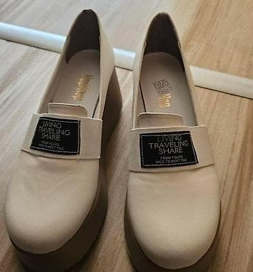 Ženske platforme – slip-on cipele - Model: slip-on mokasine sa na lalafo.rs — 1 Ženske platforme – slip-on cipele - Model: slip-on mokasine sa — 1