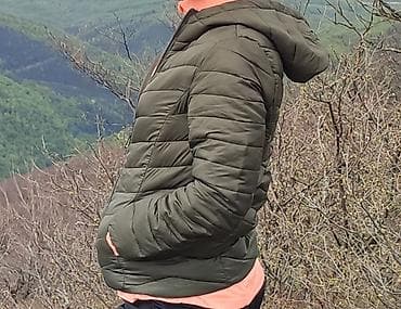 Ženska puf jakna sa kapuljačom – maslinasto zelena - Model: lagana at lalafo.rs — 7 Ženska puf jakna sa kapuljačom – maslinasto zelena - Model: lagana — 7