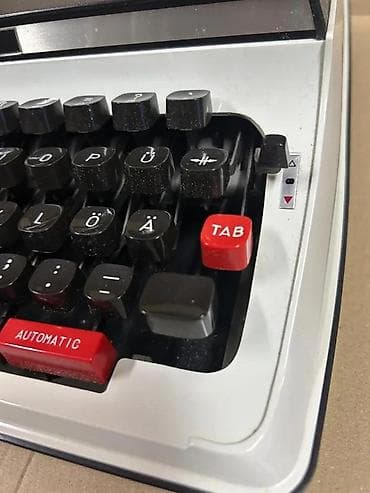 prsluk jaknica mango u: Hermes 550 – prenosna mehanička pisaća mašina - Model: Hermes 550 at lalafo.rs — 5 prsluk jaknica mango u: Hermes 550 – prenosna mehanička pisaća mašina - Model: Hermes 550 — 5