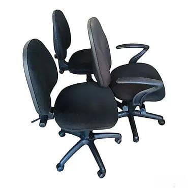 Furniture: Sto za kancelariju, fiokar, stolica i ormar Kvalitetan, očuvan i at lalafo.rs — 4 Furniture: Sto za kancelariju, fiokar, stolica i ormar Kvalitetan, očuvan i — 4