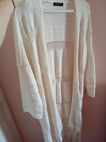 Prelep kardigan, obučen jednom ili dvaput, boja prljavo bela na lalafo.rs — 10 Prelep kardigan, obučen jednom ili dvaput, boja prljavo bela — 10