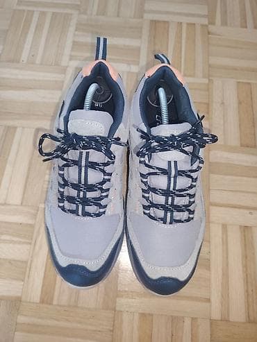 Planinarske/trekking patike – niske, vodootporne UG 26,5cm - Dizajn na lalafo.rs — 1 Planinarske/trekking patike – niske, vodootporne UG 26,5cm - Dizajn — 1