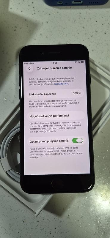 Apple iPhone iPhone SE 2020, 64 GB, Crn, Otisak prsta na lalafo.rs Apple iPhone iPhone SE 2020, 64 GB, Crn, Otisak prsta