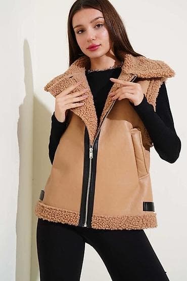 Prsluk
Eko koža - krzno
S M L
3.700 dinara at lalafo.rs — 2 Prsluk
Eko koža - krzno
S M L
3.700 dinara — 2