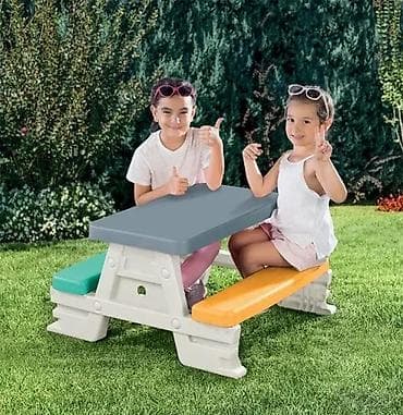Dečija baštenska kućica sa piknik stolom i klupama - Set za igru na na lalafo.rs Dečija baštenska kućica sa piknik stolom i klupama - Set za igru na
