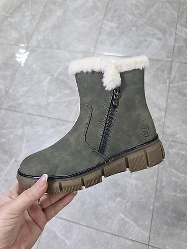 Zimske ženske gležnjače sa krznom i rajsferšlusom sa strane. od 36 do na lalafo.rs — 1 Zimske ženske gležnjače sa krznom i rajsferšlusom sa strane. od 36 do — 1