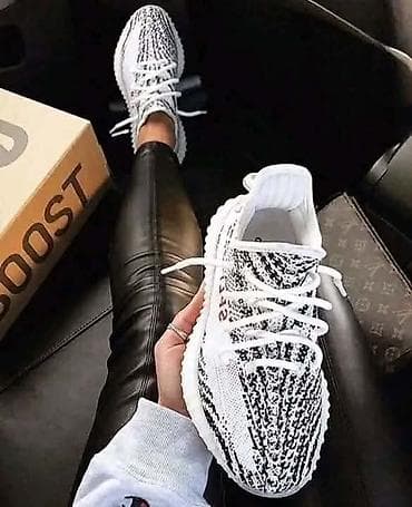 Yezzy
Cena: 3999
Din
Brojevi: 36-46
PS✨ na lalafo.rs Yezzy
Cena: 3999
Din
Brojevi: 36-46
PS✨