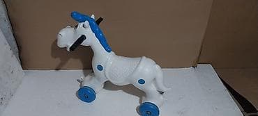 Dečiji guralica-konjić na točkiće - Materijal: čvrsta plastika - at lalafo.rs — 3 Dečiji guralica-konjić na točkiće - Materijal: čvrsta plastika - — 3