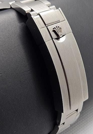 Rolex Submariner Štrumf - Model: Submariner Date - Kućište i na lalafo.rs — 2 Rolex Submariner Štrumf - Model: Submariner Date - Kućište i — 2