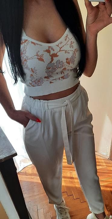 Bele stradivarius duboke pantalone sa vezivanjem u struku, takodje se na lalafo.rs — 1 Bele stradivarius duboke pantalone sa vezivanjem u struku, takodje se — 1