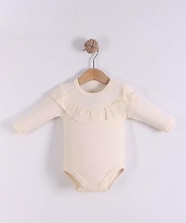 Bodysuits and Footies for babies: Bebi bodi sa volanima – krem boja - Dug rukav, mekan i rastegljiv at lalafo.rs — 1 Bodysuits and Footies for babies: Bebi bodi sa volanima – krem boja - Dug rukav, mekan i rastegljiv — 1