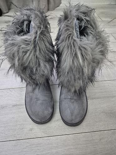Ugg obuća 39, bоја - Siva na lalafo.rs — 2 Ugg obuća 39, bоја - Siva — 2