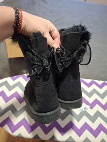 Čizme, 40 na lalafo.rs Čizme, 40